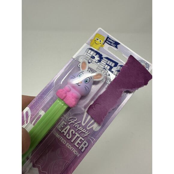 Ombre Easter Bunny New - Limited Edition - 2024 PEZ Dispenser IN HAND NEW - Picture 3 of 3